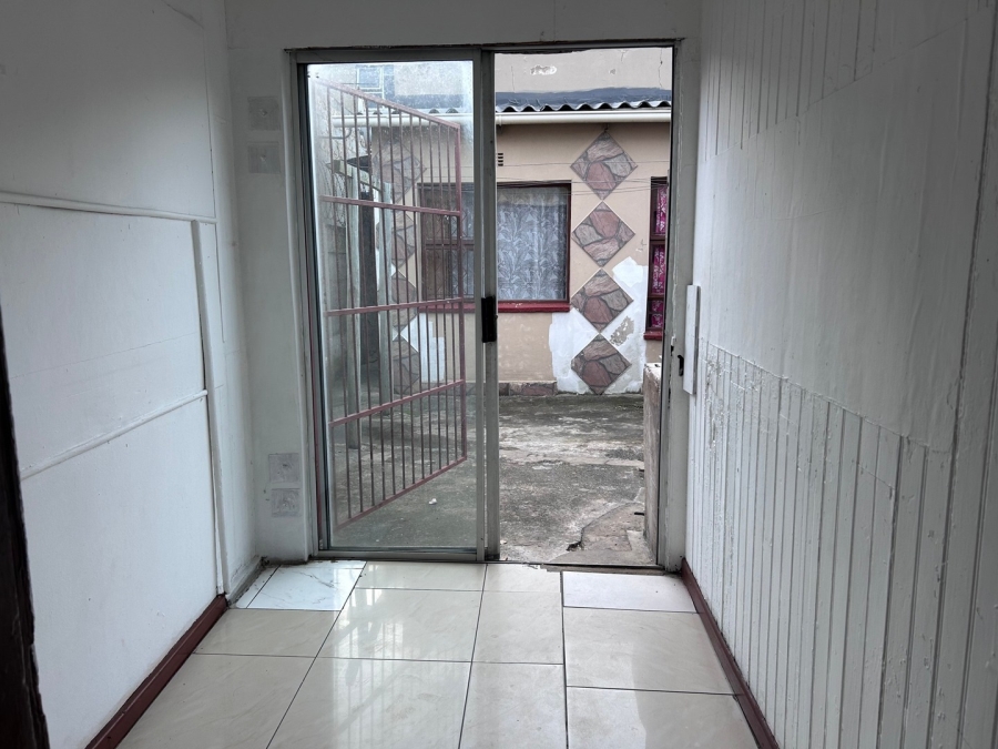 9 Bedroom Property for Sale in Quigney Eastern Cape